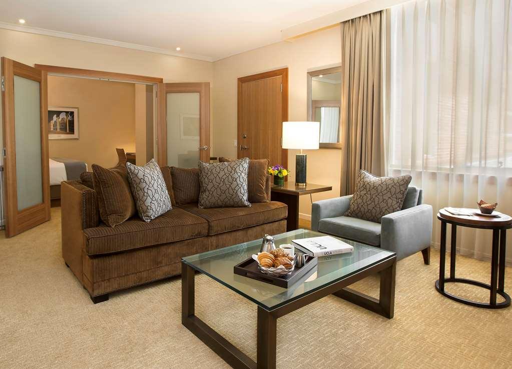 Luskin Hotel
