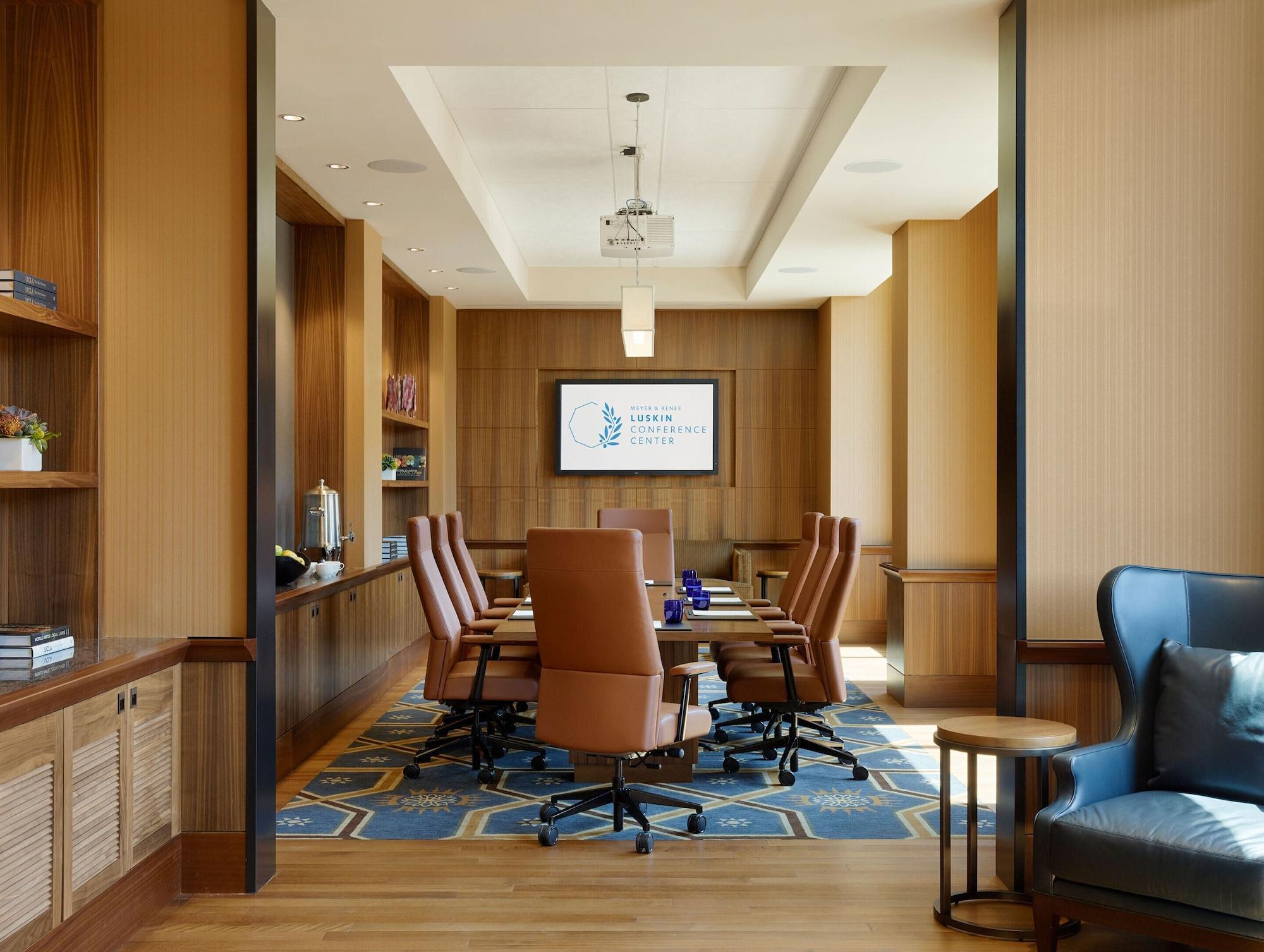 Hotel Luskin 4*